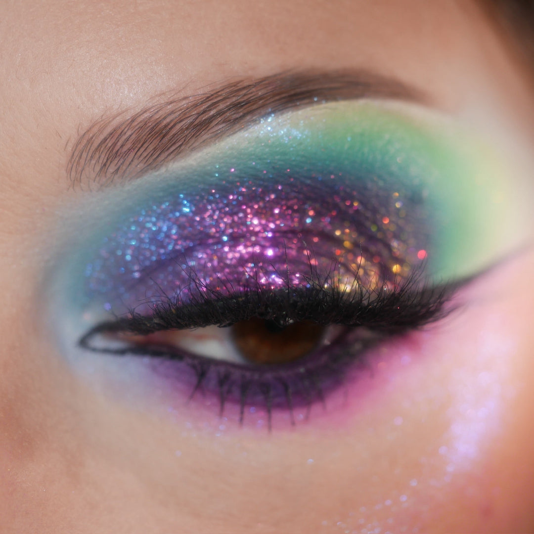 Duochrome vs. Multichrome Eyeshadow: What's the Difference?